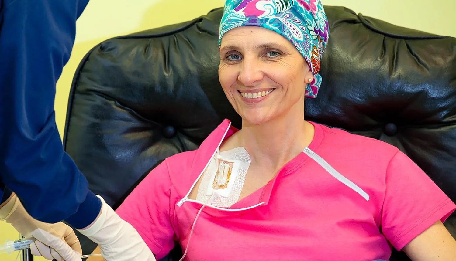 ComfyChemo CHEMOWEAR : Women's Long Sleeve Chemotherapy Port Zipper Shirts
