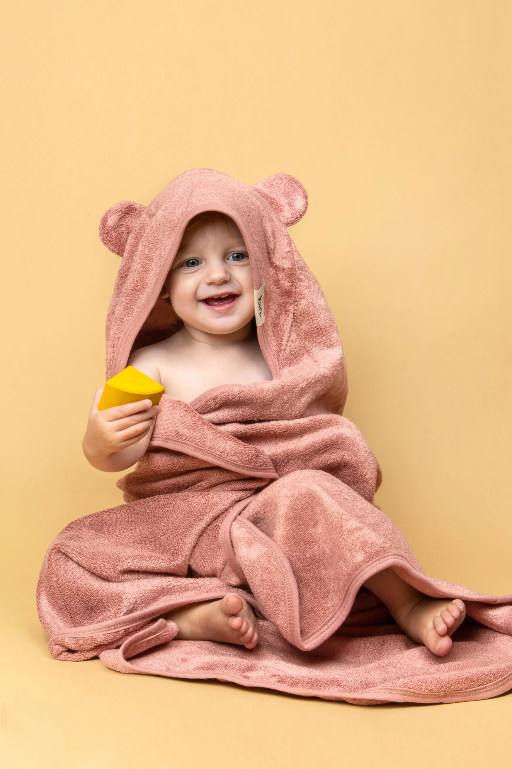 KIIN BABY HOODED TOWEL BLUSH