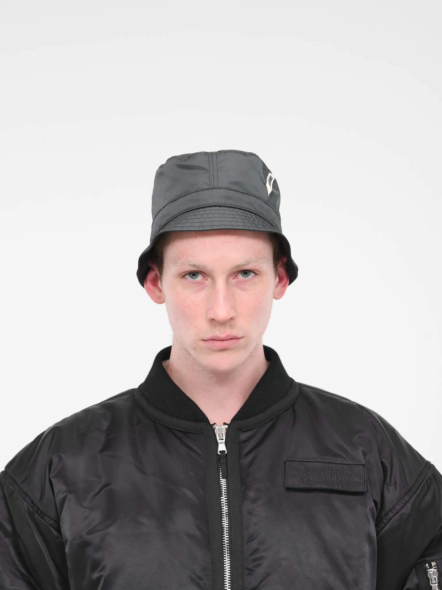 Le Bob Ovalie (236AC587-3138-990-BLACK)