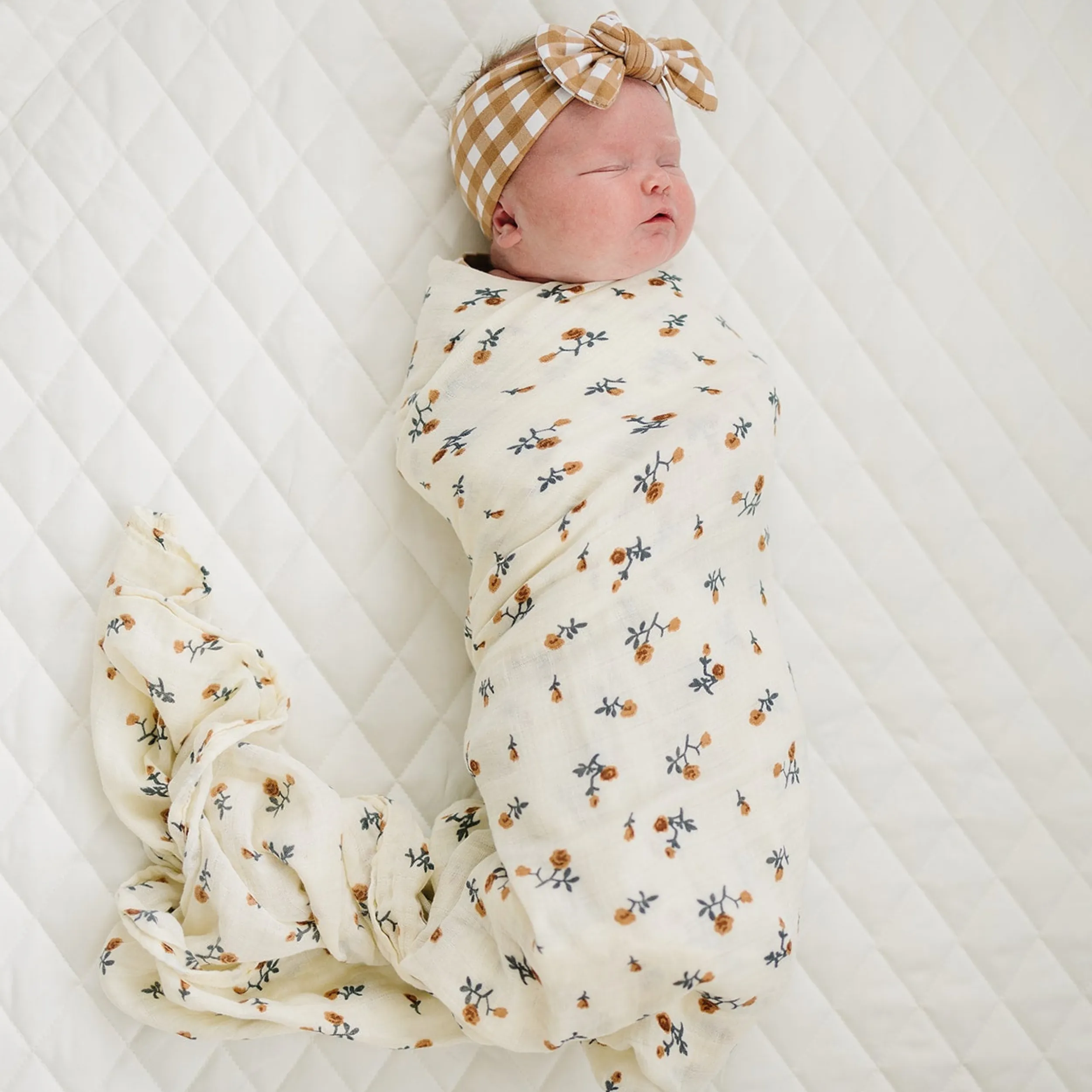 Mebie Baby Muslin Swaddle - Cream Floral
