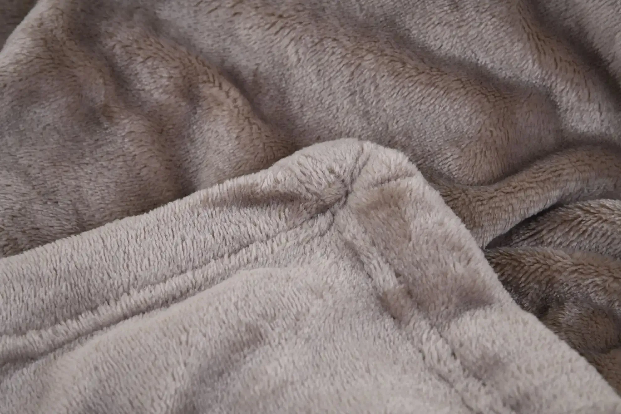 Microfiber Blanket (220 cm x 240 cm)