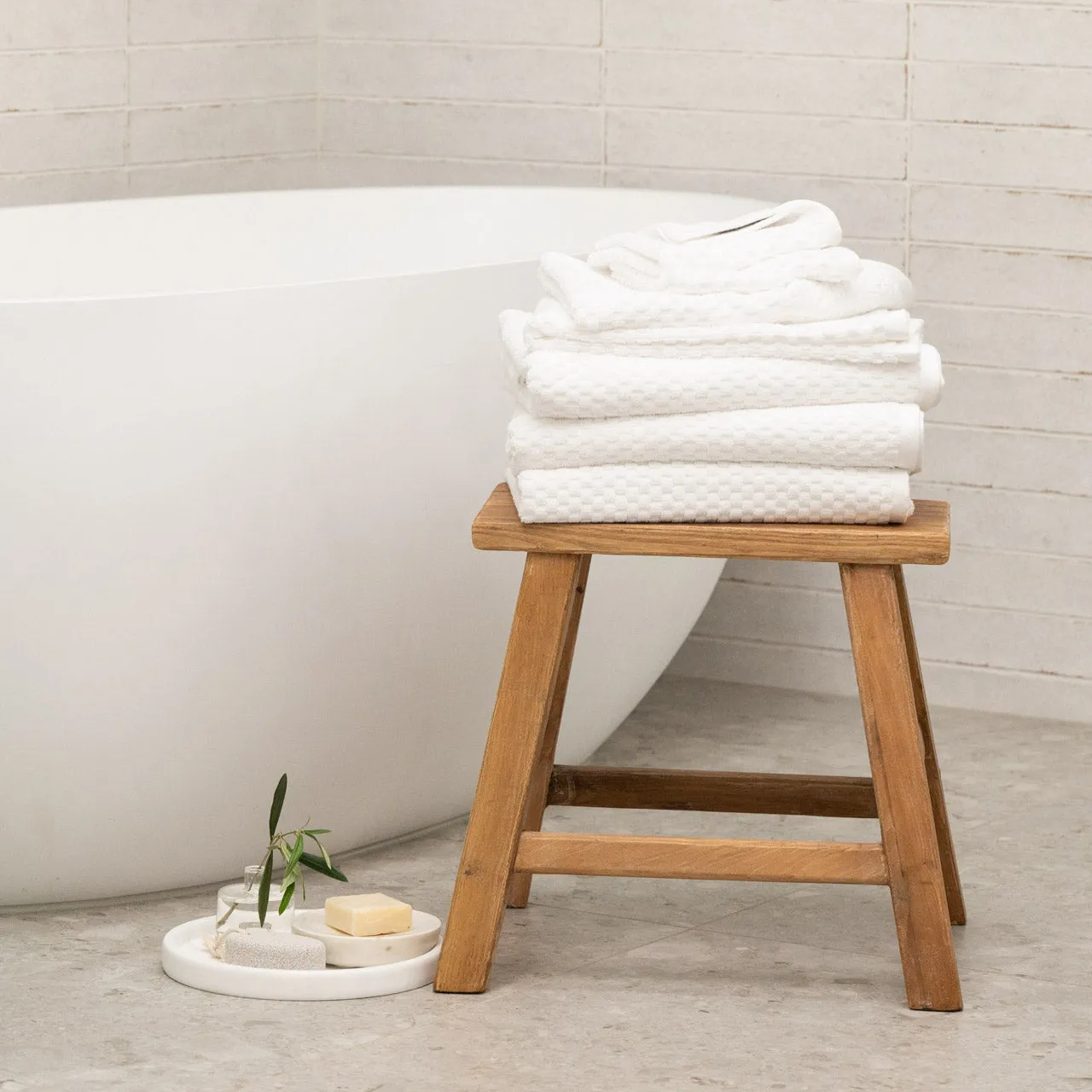 Robinsons Premium Classic Hand Towel Core Collection