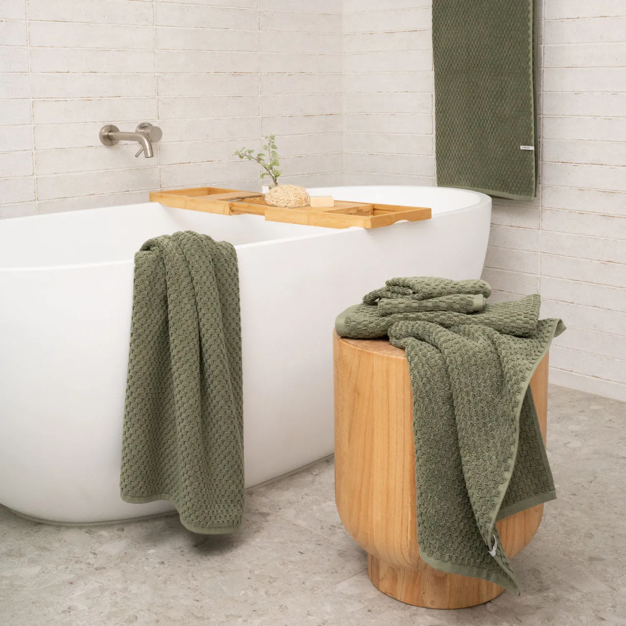 Robinsons Premium Classic Hand Towel Core Collection