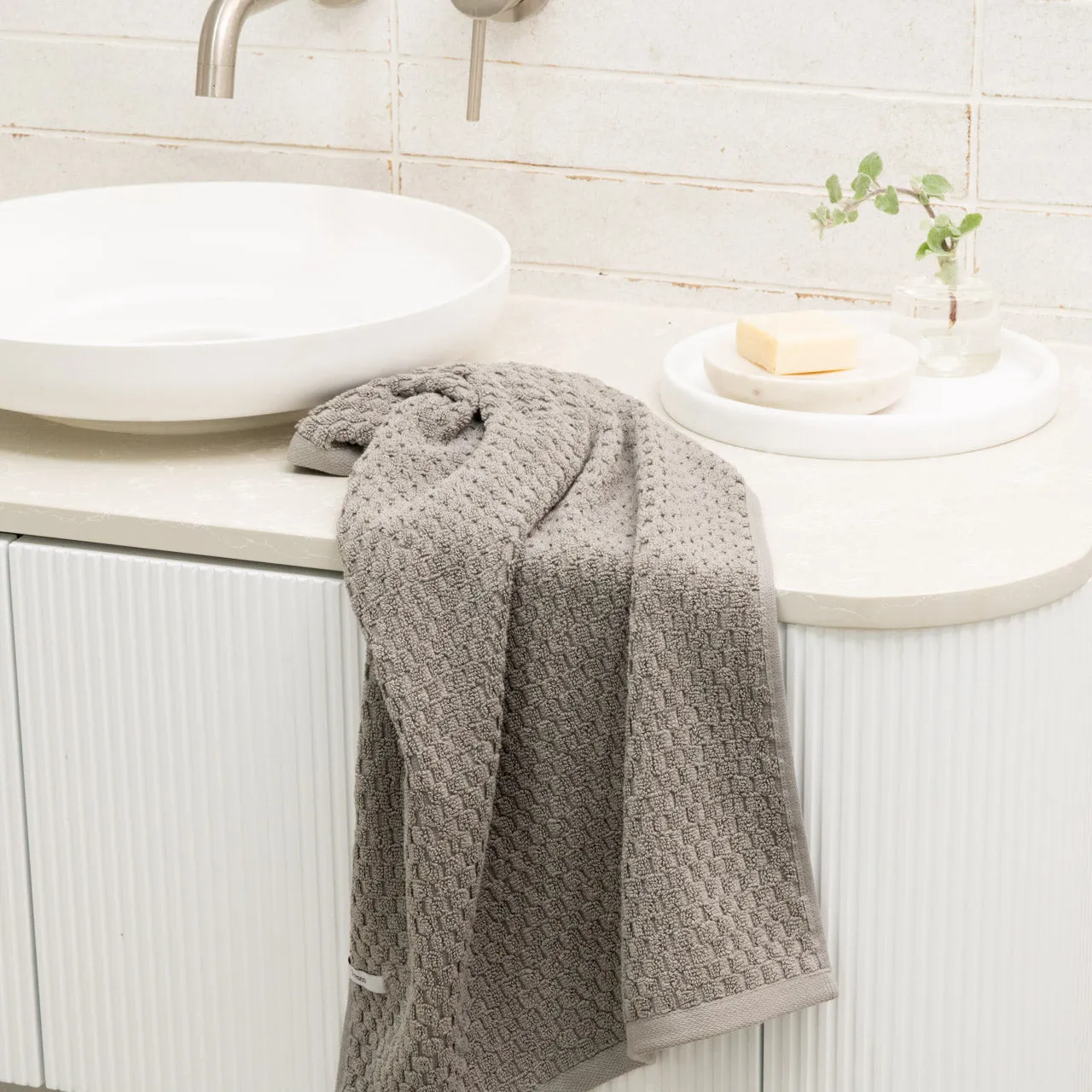 Robinsons Premium Classic Hand Towel Core Collection