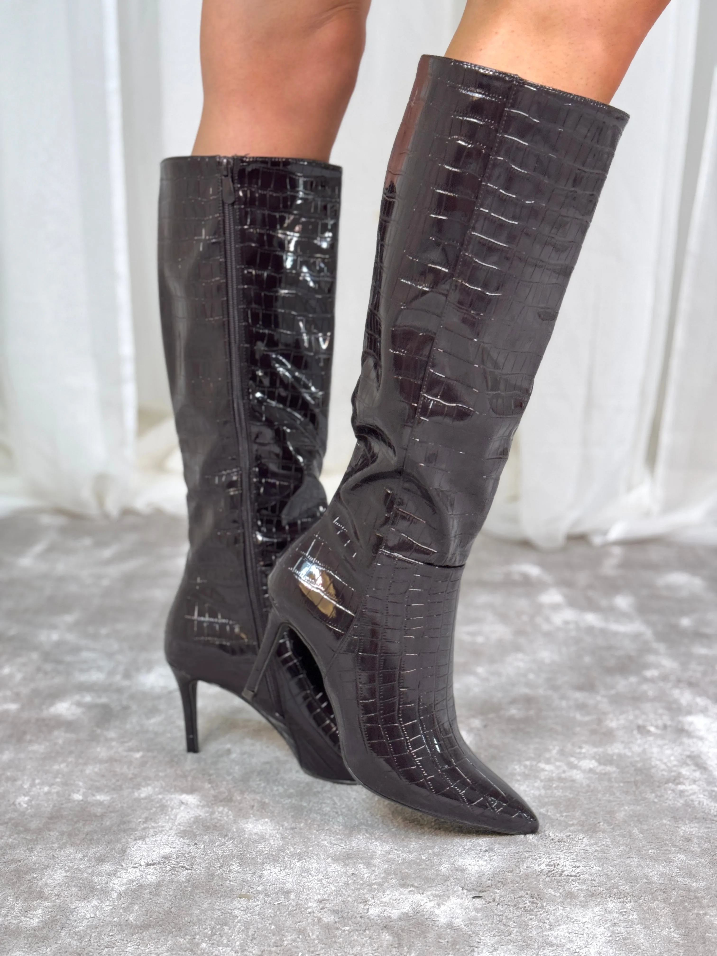 Sadie Faux Croc Boots In Chocolate