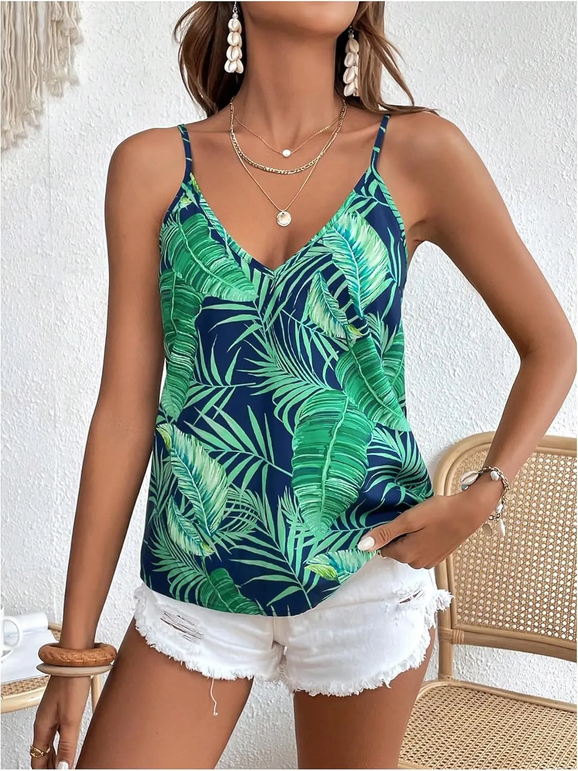 SOLY HUX Women's Tropical Print Cami Top V Neck Spaghetti Strap Summer Vacation Tops Camisole